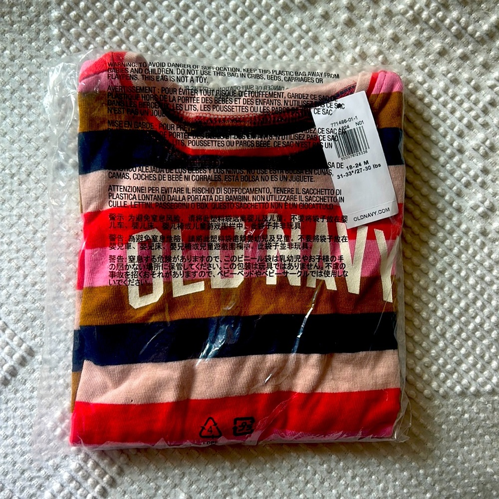 Infant/toddler Old Navy T-Shirt